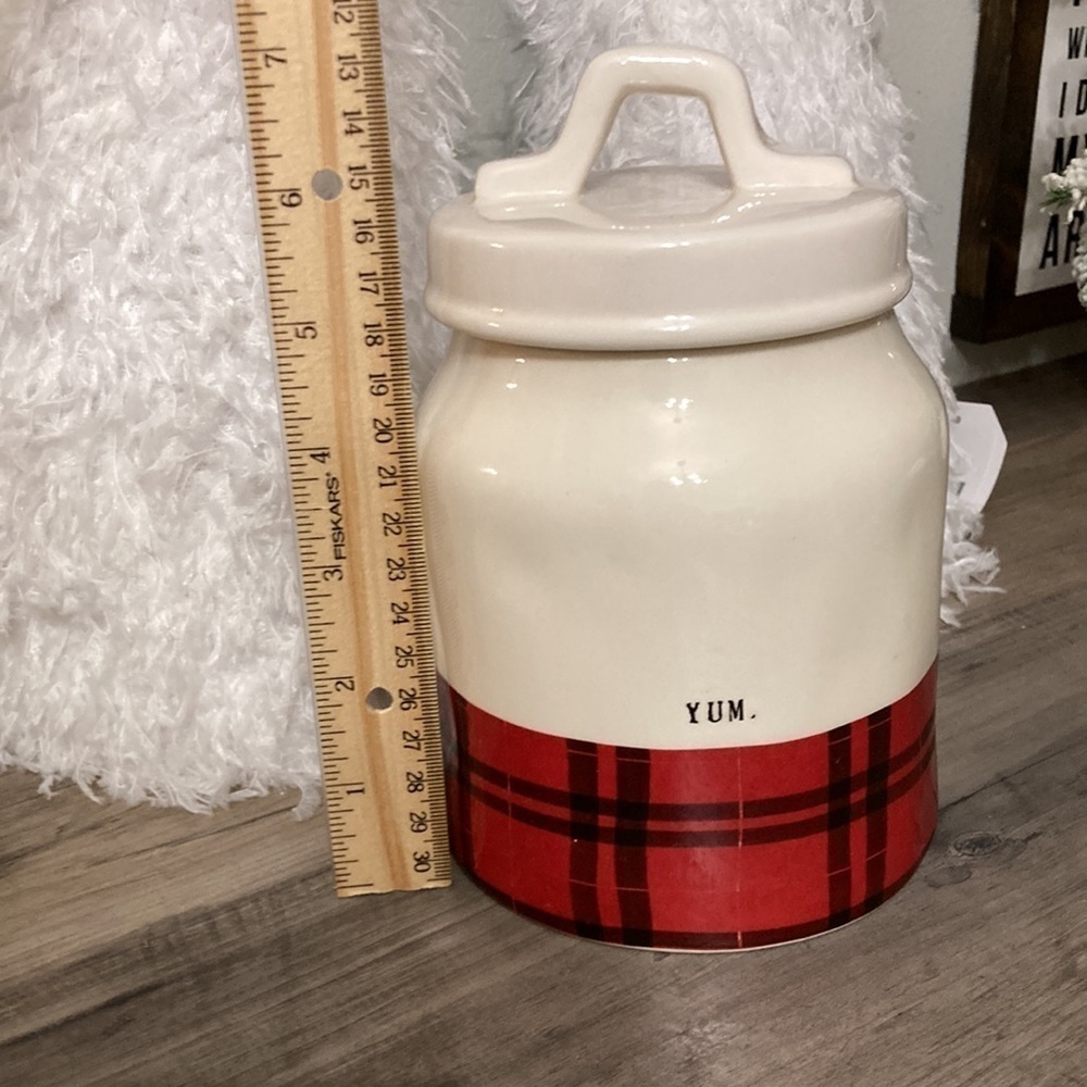 Rae Dunn YUM BUFFALO PLAID DIMPLED CERAMIC CANISTER W/RARE STAMPED MISPRINT - Picture 8 of 11
